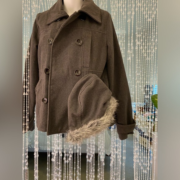 YMI JUNIOR GIRLS PEA COAT - Picture 3 of 8